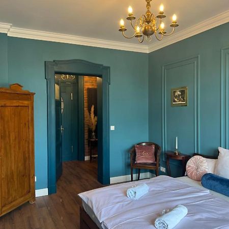 Apartament Baron ***** Jelenia Góra Exteriör bild
