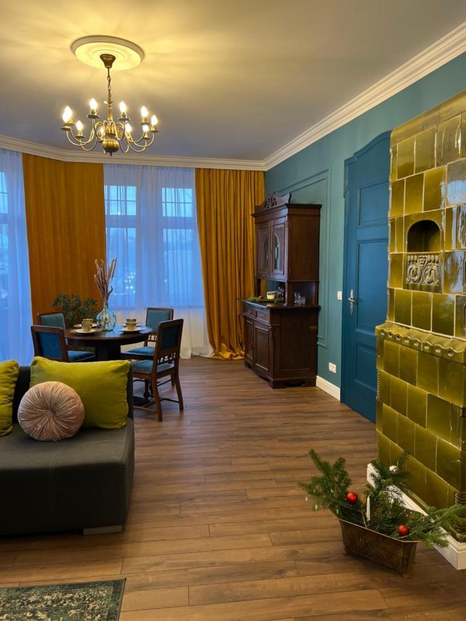 Apartament Baron ***** Jelenia Góra Exteriör bild