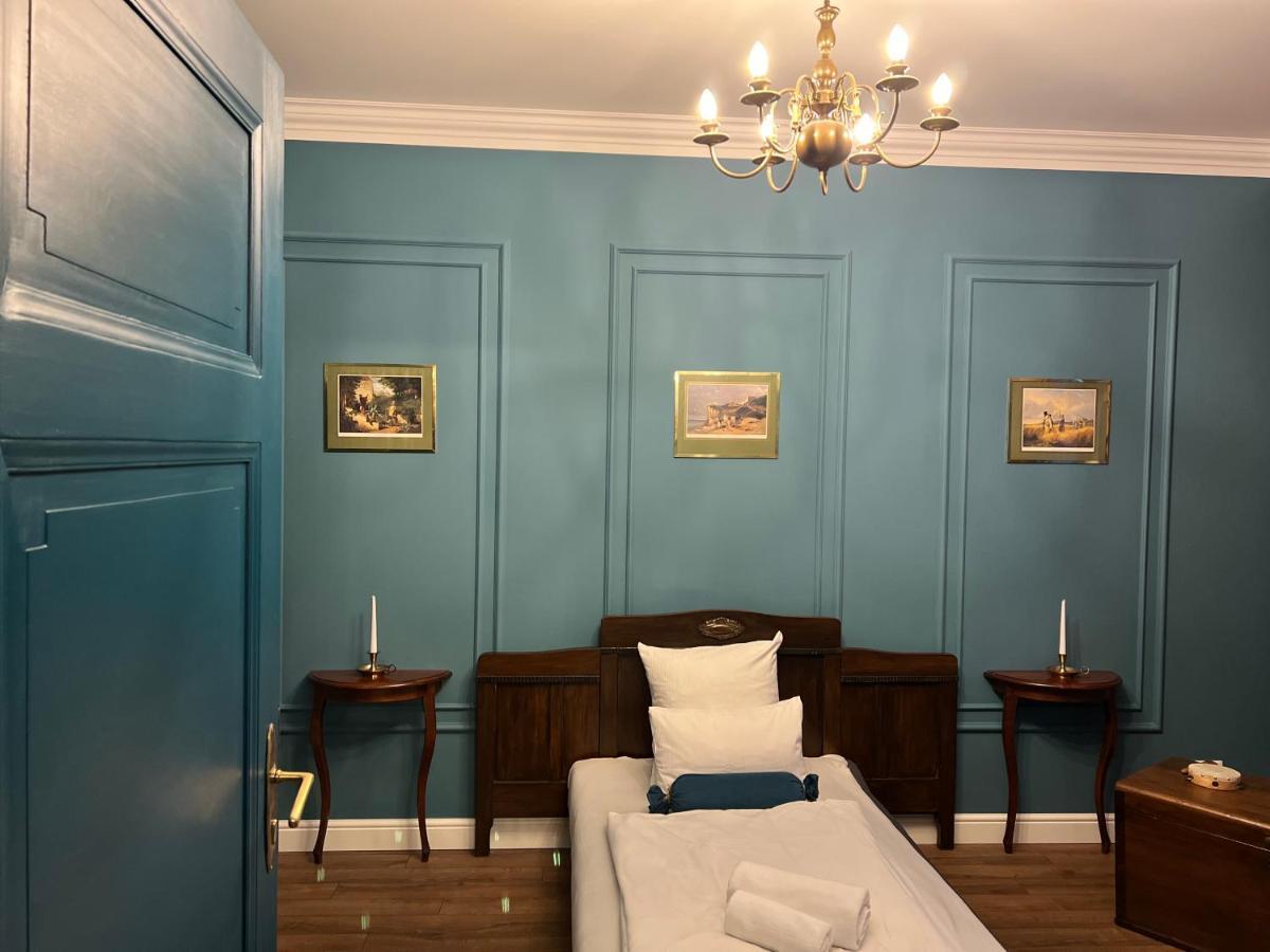 Apartament Baron ***** Jelenia Góra Exteriör bild